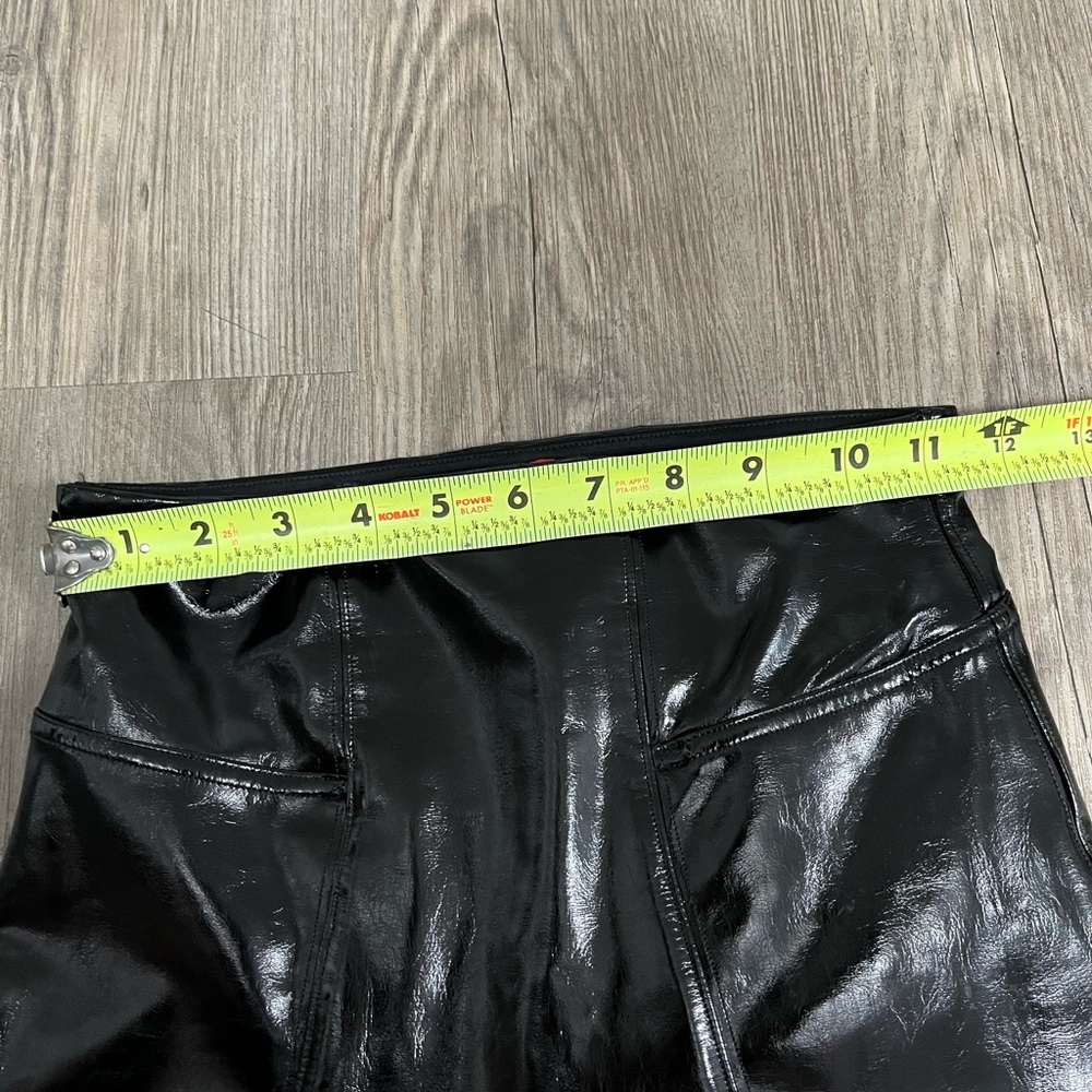 SPANX Women's Faux Patent Leather Shiny Leggings EUC XS Tall - Picture 6 of 11